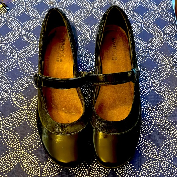 naot mary janes clearance